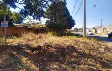 Imagem: O terreno possui 360m² de Área e está localizado em Villa