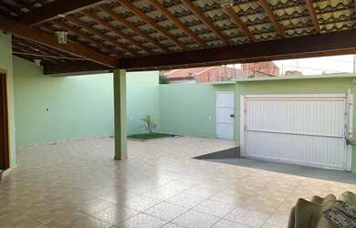 Imagem 2: VENDO ESTA CASA. 70m² de Área, 3 Vagas na garageme2 Dormitórios
