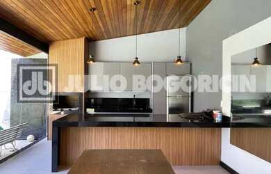 Imagem 3: JBB67205 Barra da tijuca condomínio Pedra de Itaúna 5Suítes 4 vagas lazer segurança