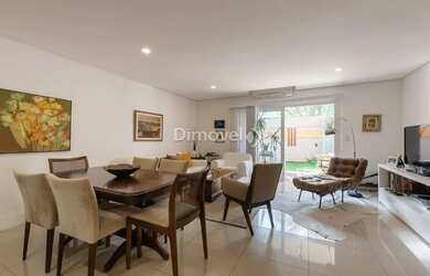 Imagem: A casa em condomínio possui 3 Dormitórios, 4 Banheiros, 3