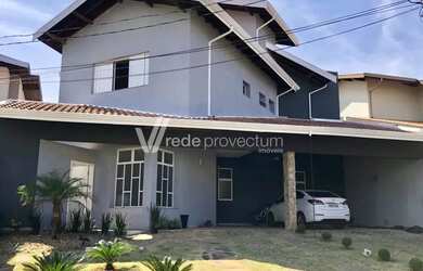 Imagem: A casa em condomínio possui 4 Dormitórios, 5 Banheiros, 5