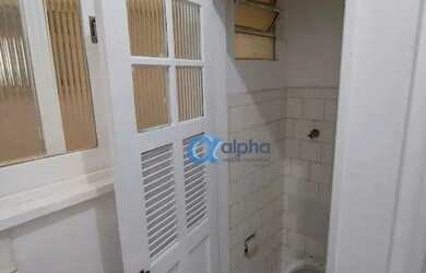 Imagem 15: Apartamento- Petrópolis, Duchas