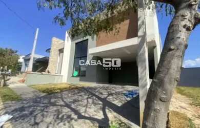 Imagem: A casa em condomínio possui 3 Dormitórios, 3 Banheiros, 4