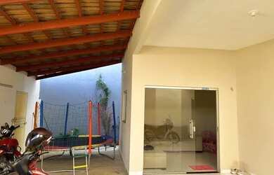 Imagem 2: Vendo Casa em Santa Maria da Vitória, bairro Parque de Exposições,...