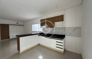 Imagem: A casa em condomínio possui 2 Dormitórios, 1 Banheiro, 2 Vagas