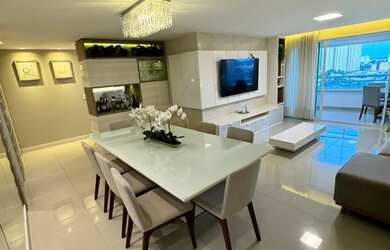 Imagem: O apartamento possui 3 Dormitórios, 3 Banheiros, 2 Vagas na