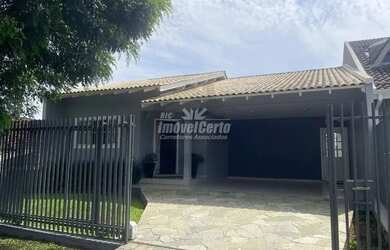 Imagem 2: Encantadora casa de rua no Bairro Boa Vista - Curitiba/PR, está à sua...