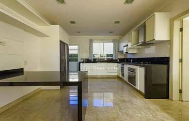 Imagem 7: Casa à venda, com 440m² de área construída, no Residencial Genesis...