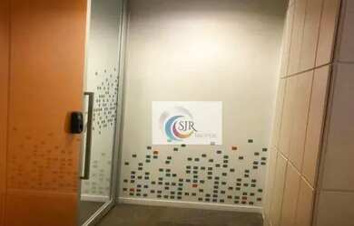 Imagem 6: Conjunto mobiliado de 521 m² com 16 vagas