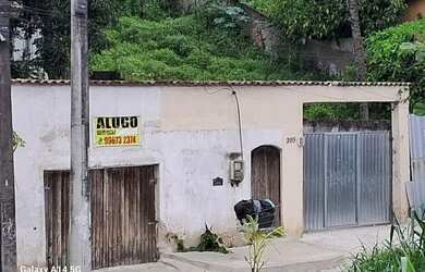 Imagem: A casa possui 2 Dormitórios, 1 Banheiro, 2 Vagas na garagem