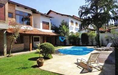 Imagem: A casa em condomínio possui 3 Dormitórios, 5 Banheiros, 5