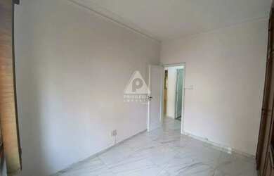 Imagem 8: Seu sonho a poucos passos de Ipanema!! 3 quartos e 1 vaga na escritura!! 94m²