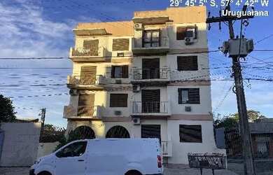 Imagem: O apartamento possui 3 Dormitórios, 1 Banheiro e 92m² de Área