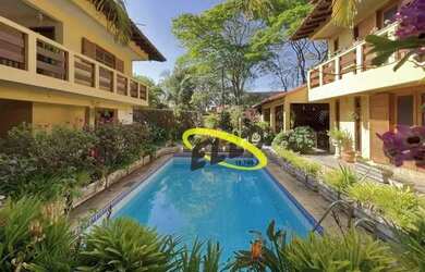 Imagem: A casa em condomínio possui 4 Dormitórios, 4 Banheiros, 4