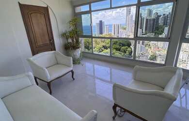 Imagem: O apartamento possui 2 Dormitórios, Acomodam 12 pessoas, 3