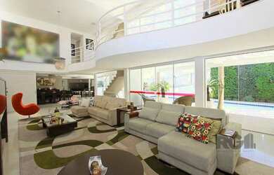 Imagem 9: Casa Alto Padrão com 3 suítes no Condomínio Montes Verdes, bairro Nonoai...