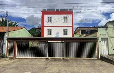 Imagem: O apartamento possui 3 Dormitórios, 1 Banheiro, 2 Vagas na