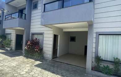 Imagem: A casa em condomínio possui 3 Dormitórios, 2 Banheiros, 1