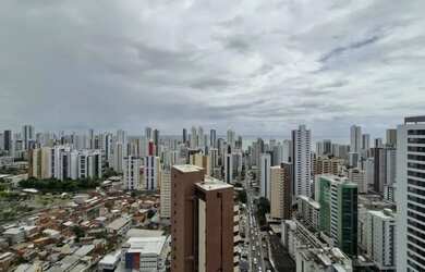 Imagem: O apartamento possui 1 Dormitório, 1 Banheiro, 1 Vaga na garagem