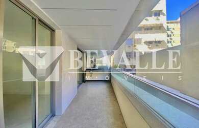 Imagem: O apartamento possui 4 Dormitórios, 3 Banheiros, 1 Vaga na