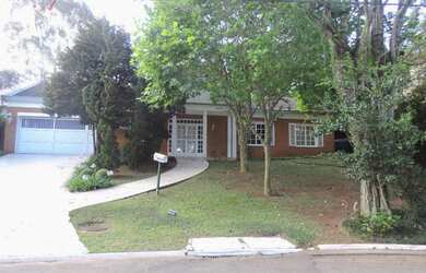 Imagem: A casa em condomínio possui 3 Dormitórios, 4 Banheiros, 2