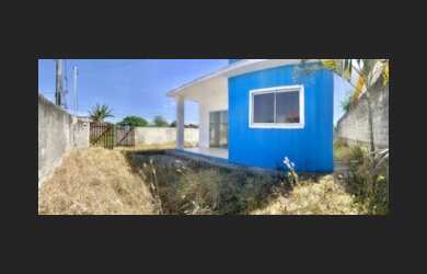 Imagem: A casa à venda possui 2 Dormitórios, 2 Banheiros, 2 Vagas