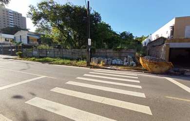 Imagem 11: Terreno em Patamares. 1-0m² de Área