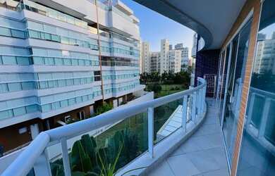 Imagem: O apartamento possui 3 Dormitórios, 1 Banheiro, 2 Vagas na