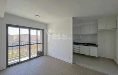 Imagem: O apartamento possui 2 Dormitórios, 1 Banheiro, 2 Vagas na