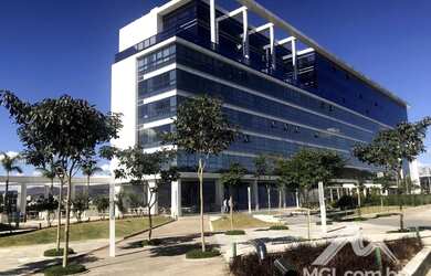 Imagem: O depósito possui 1 Vaga na garagem e está localizado em