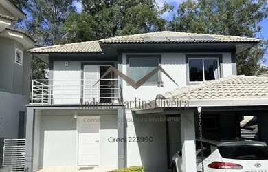 Imagem: A casa em condomínio possui 3 Dormitórios, 3 Banheiros, 2