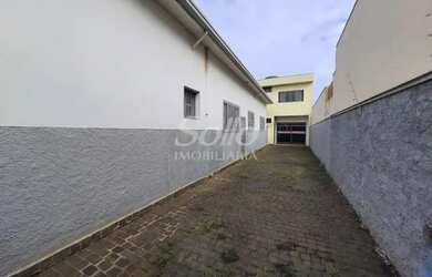 Imagem: A casa possui 5 Dormitórios, 3 Banheiros, 288m² de Área e