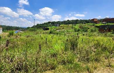 Imagem: O terreno possui 150m² de Área e está localizado em Balneário