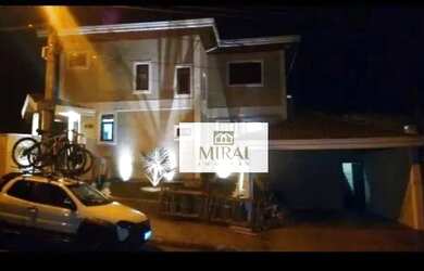 Imagem: A casa em condomínio possui 3 Dormitórios, 2 Banheiros, 2