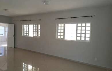 Imagem 5: ALUGA-SE CASA ZONA SUL. 2 Vagas na garageme3 Dormitórios