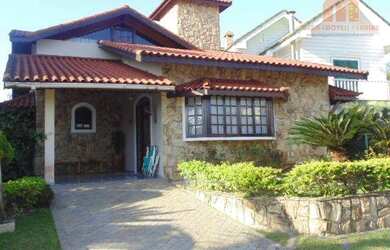 Imagem: A casa em condomínio possui 3 Dormitórios, 4 Banheiros, 2