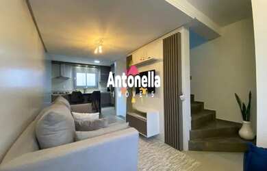 Imagem: A casa possui 2 Dormitórios, 2 Banheiros, 2 Vagas na garagem