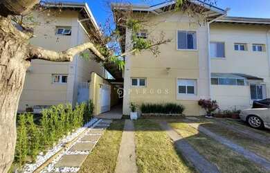 Imagem: A casa em condomínio possui 3 Dormitórios, 3 Banheiros, 2