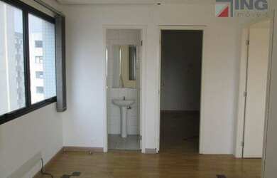 Imagem: O depósito possui 1 Vaga na garagem e 44m² de Área e está