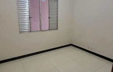 Imagem 7: Casa térrea, espaçosa, usada, 3 quartos, sendo 1 suíte no Bairro Vila Campos/Maracanã