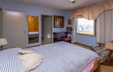 Imagem 11: Cobertura com 03 quartos e 03 vagas de garagens no bairro Petrópolis, Porto Alegre