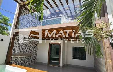 Imagem: A casa possui 4 Dormitórios, 4 Banheiros, 1 Vaga na garagem