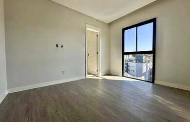 Imagem 8: Apartamento à Venda em Jaraguá do Sul com 3 quartos sendo 3 suítes...