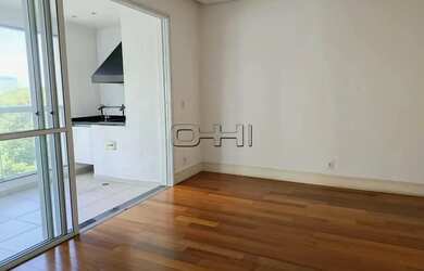 Imagem: O apartamento possui 2 Dormitórios, 2 Banheiros, 2 Vagas na