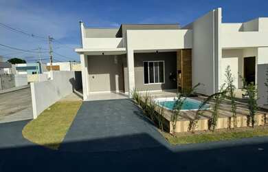 Imagem: A casa em condomínio possui 3 Dormitórios, 2 Banheiros, 2