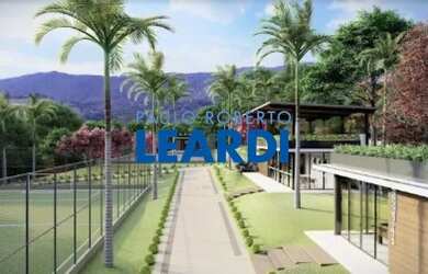 Imagem: O terreno possui 360m² de Área e está localizado em Jardim