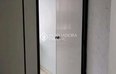 Imagem 6: Sala comercial com banheiro