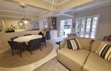 Imagem: A casa em condomínio possui 3 Dormitórios, 4 Banheiros, 2