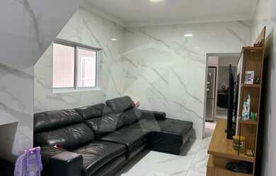 Imagem: A casa possui 4 Dormitórios, 4 Banheiros, 2 Vagas na garagem