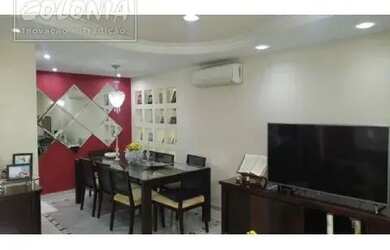 Imagem: A casa possui 5 Dormitórios, 5 Banheiros, 3 Vagas na garagem